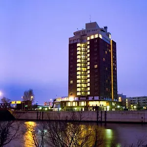 https://holiday-inn-hamburg.hamburg-hotels-de.com