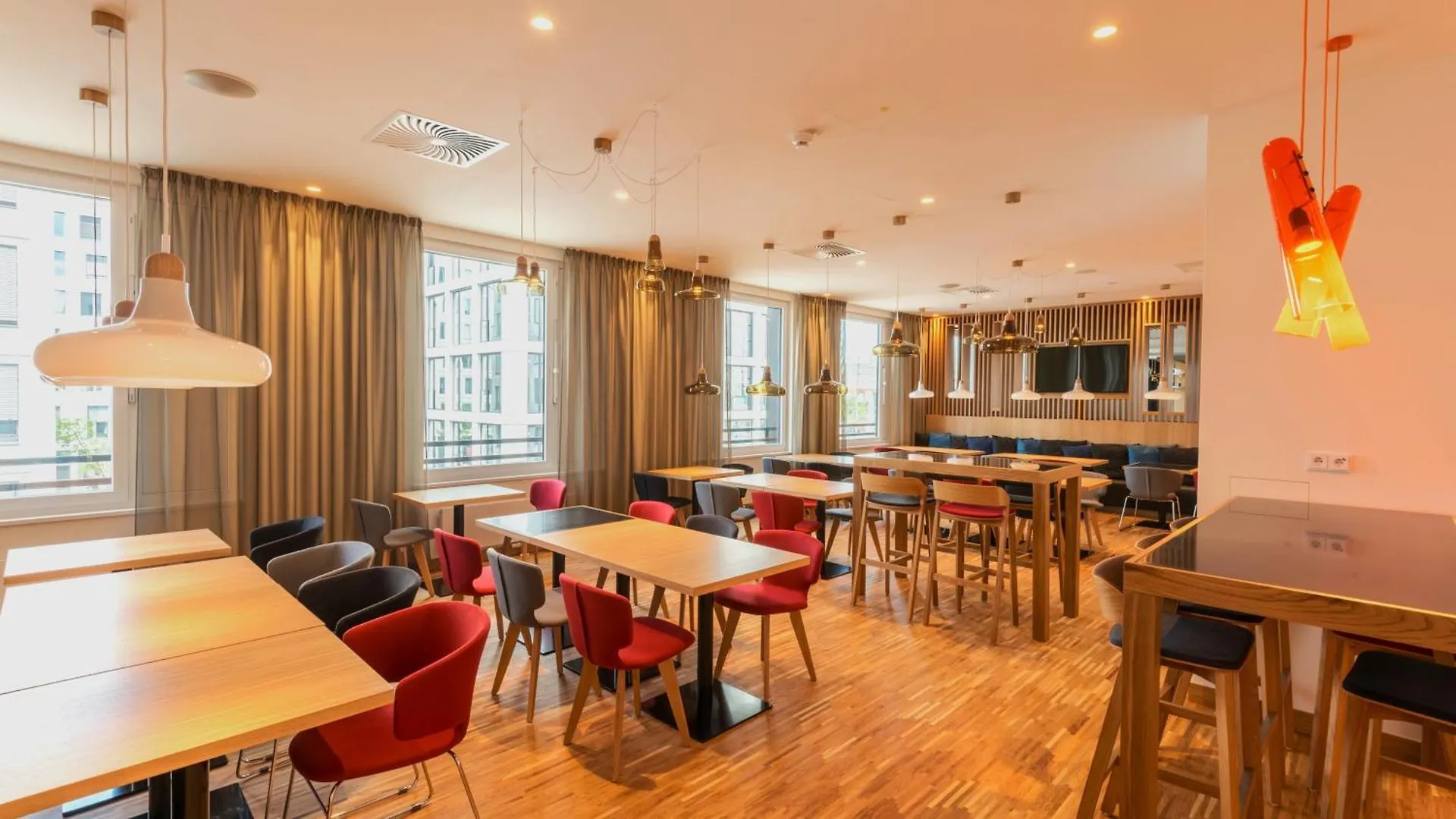 Holiday Inn Express Munich City West By Ihg