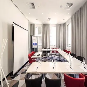 Holiday Inn Express Munich City West By Ihg Hotel