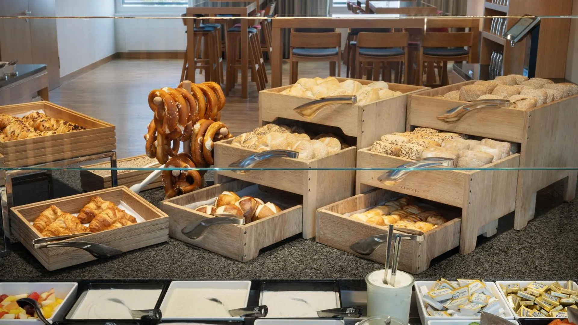 Holiday Inn Express Munich City West By Ihg Германия